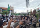 Polrestabes Surabaya Libatkan Tim Negosiator Polwan, Beri Layanan Pengamanan Aksi Ribuan Santri di DPRD Jatim