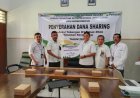 Implementasikan Kemitraan Berkelanjutan, Perhutani Bondowoso Serahkan Hasil Tebangan Sengon dan Jabon
